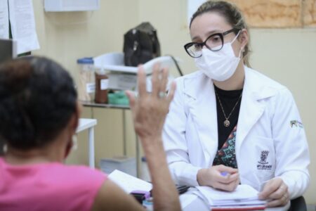 prefeitura-convoca-medicos-para-reforcar-atendimentos