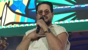 "Sou meio gay": Marrone surpreende público e brinca sobre sexualidade durante show com Bruno