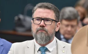 Conselho de Ética vota nesta terça pedido de suspensão de Marcos Pollon por 60 dias