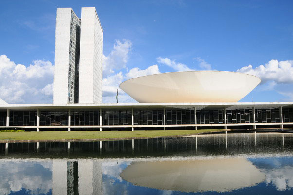 Projeto cria programa de assentamentos produtivos perto de cidades projeto-cria-programa-de-assentamentos-produtivos-perto-de-cidades
