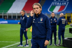 mancini-admite-erro-na-saida-e-promete-recolocar-italia-entre-as-grandes-selecoes