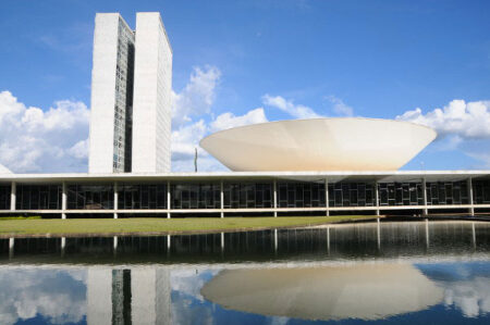 comissao-aprova-projeto-que-exige-separacao-de-torcidas-nos-estadios